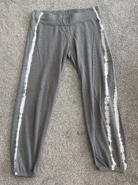 Delia's Grey tie-dye sweatpant leggings with white stripes